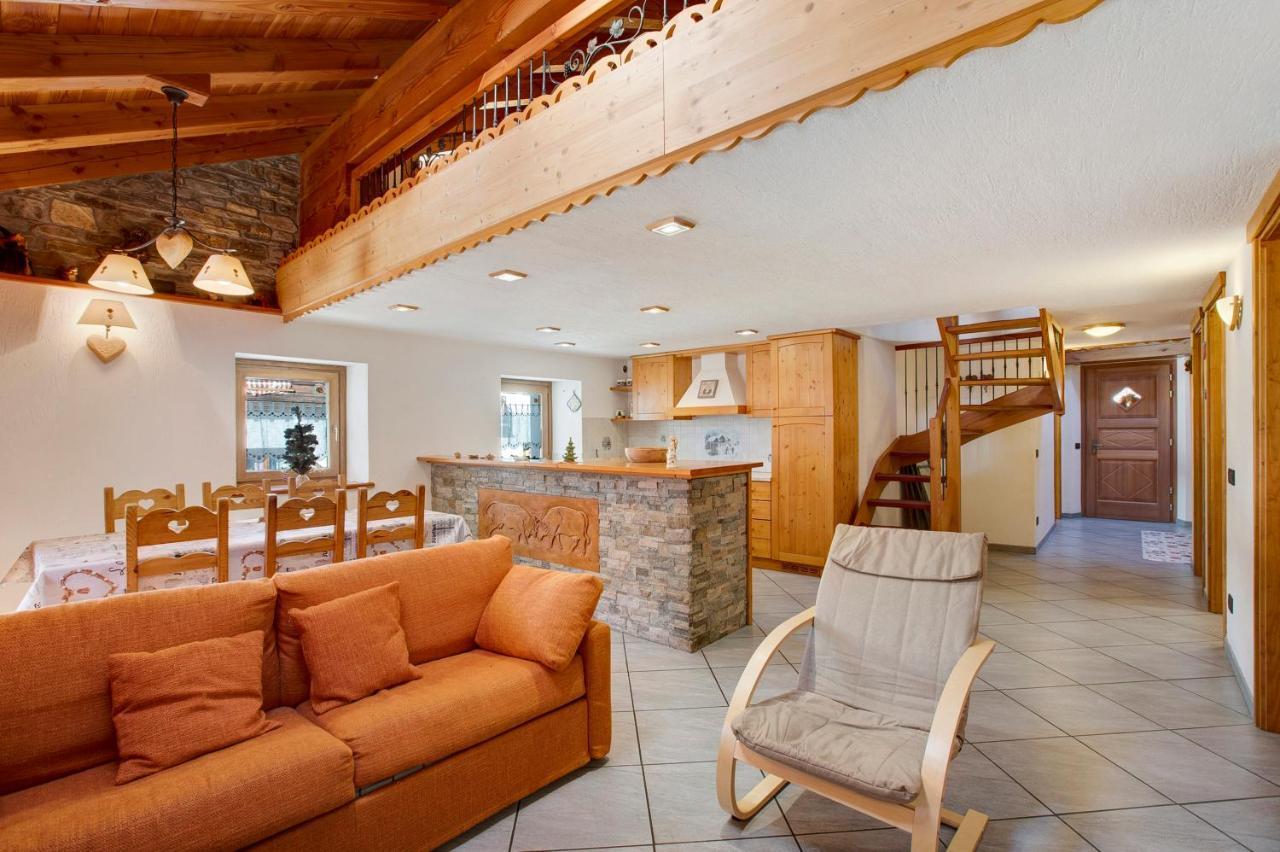 Chalet Vista Monte Bianco La Salle Eksteriør billede